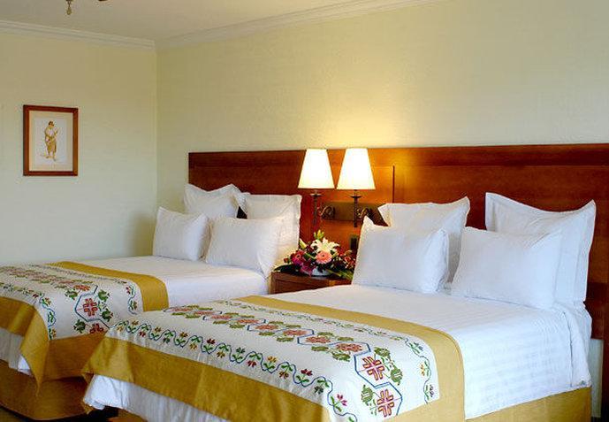 Fiesta Americana Hacienda Ixtapan De La Sal Exterior foto A room at the hotel