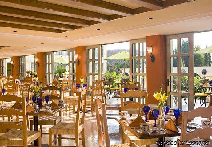 Fiesta Americana Hacienda Ixtapan De La Sal Exterior foto The restaurant